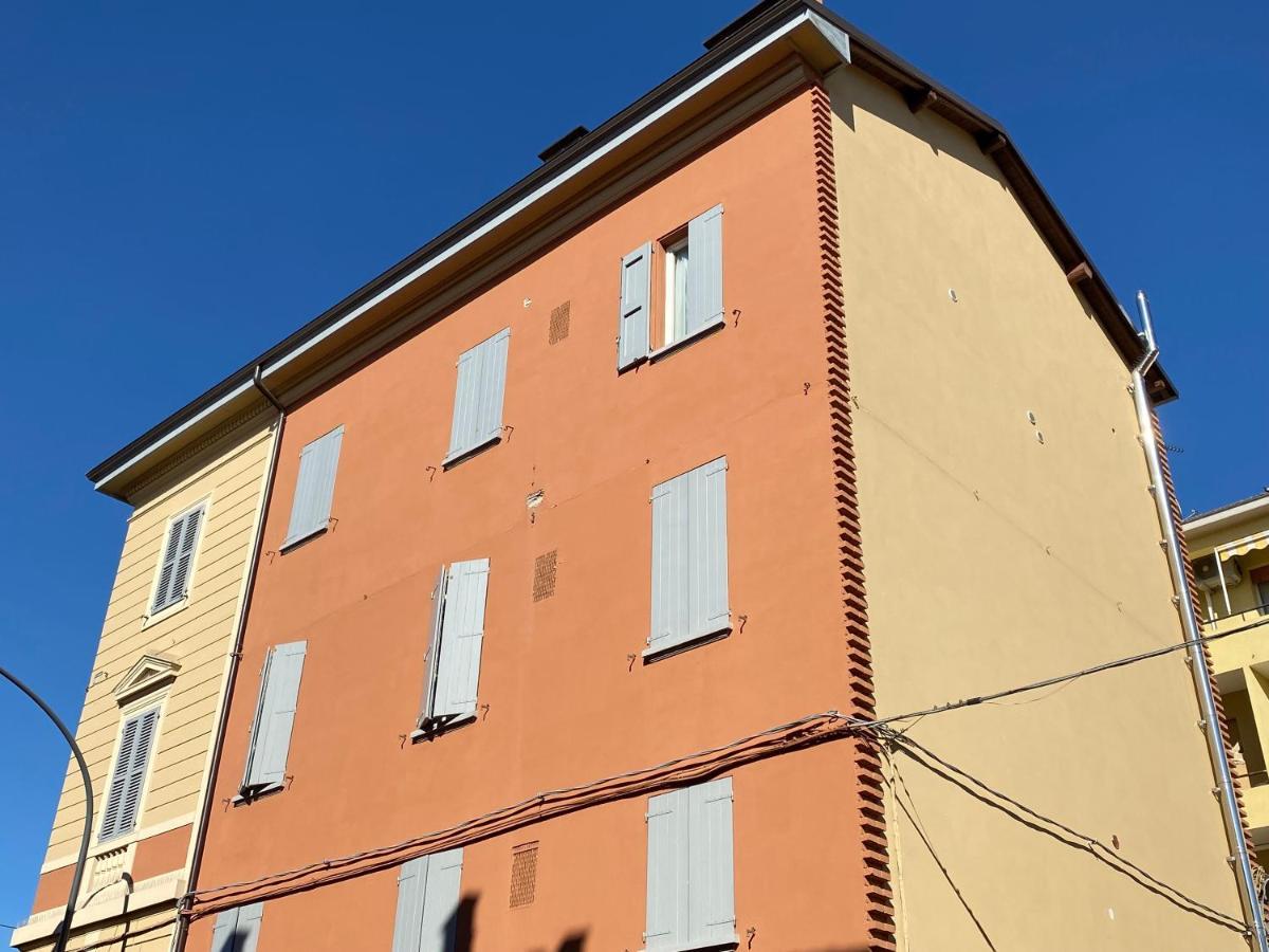 5 Archi Apartment Болоня Екстериор снимка