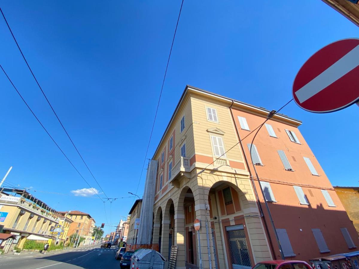 5 Archi Apartment Болоня Екстериор снимка